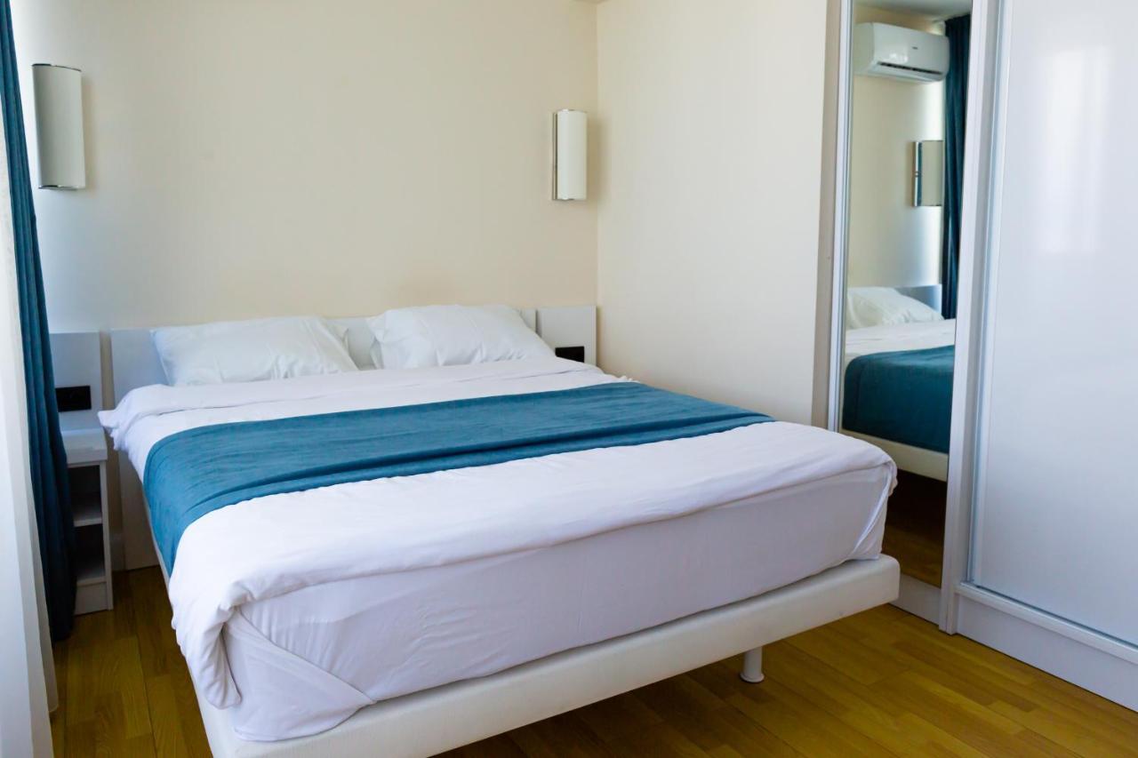 G-Point City Beach Batumi Eksteriør bilde
